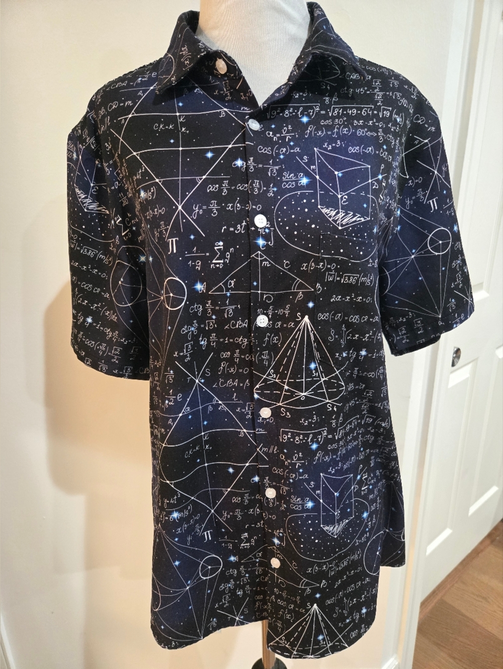 Geek Tropical Math and Physics Space Print Short-Sleeve Button-Up Shirt